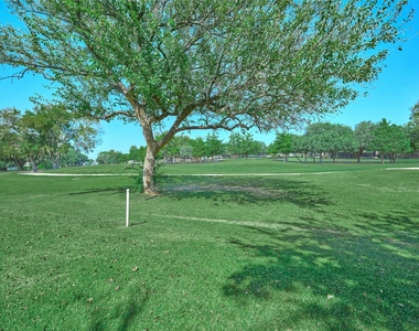 121 April Waters Drive N - Photo Thumbnail 39