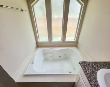 3735 Tidalwood - Photo Thumbnail 27