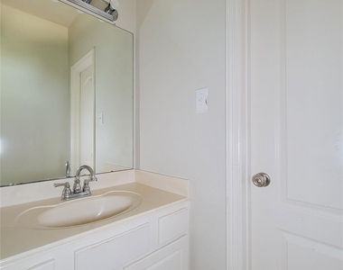 3735 Tidalwood - Photo Thumbnail 36