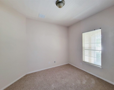 3735 Tidalwood - Photo Thumbnail 7