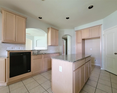 3735 Tidalwood - Photo Thumbnail 20