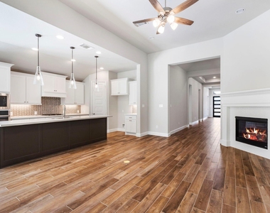 7314 Grandview Meadow Drive - Photo Thumbnail 14