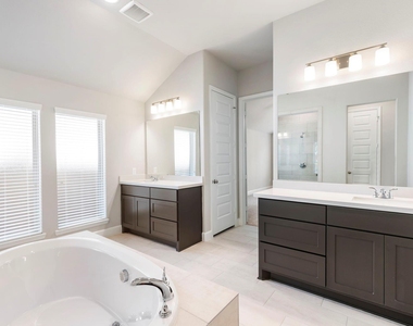 7314 Grandview Meadow Drive - Photo Thumbnail 25