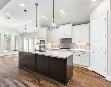 7314 Grandview Meadow Drive - Photo Thumbnail 22