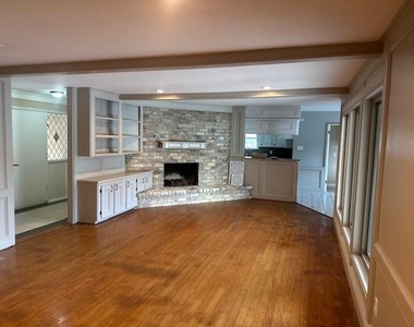 18015 Heaton Drive - Photo Thumbnail 18