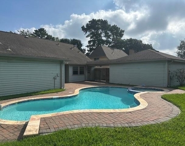 18015 Heaton Drive - Photo Thumbnail 17