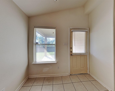 28902 Llano River Loop - Photo Thumbnail 2