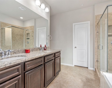 15323 Westland Gate Drive - Photo Thumbnail 7
