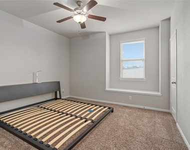 15323 Westland Gate Drive - Photo Thumbnail 10