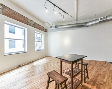 705 Main Street - Photo Thumbnail 3