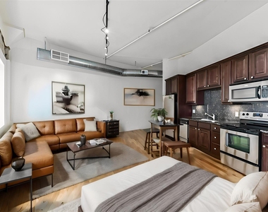 705 Main Street - Photo Thumbnail 2