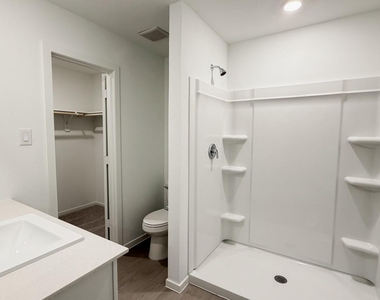 31418 Casacalenda Lane - Photo Thumbnail 10