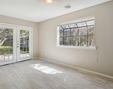 9414 Crystal Cove Circle - Photo Thumbnail 12