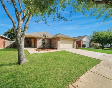 1818 Fergus Park Court - Photo Thumbnail 1