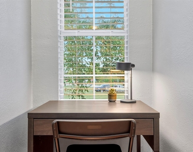 114 Grand Avenue - Photo Thumbnail 20