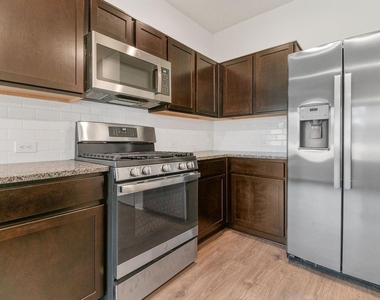 403 Magnolia Street - Photo Thumbnail 5