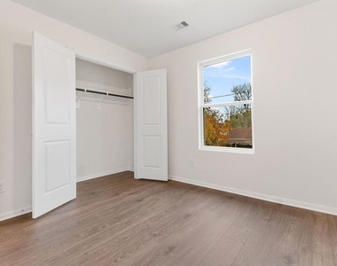 403 Magnolia Street - Photo Thumbnail 17