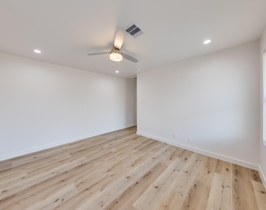 3635 Ward Street - Photo Thumbnail 14
