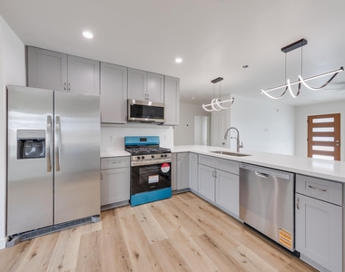 3635 Ward Street - Photo Thumbnail 2