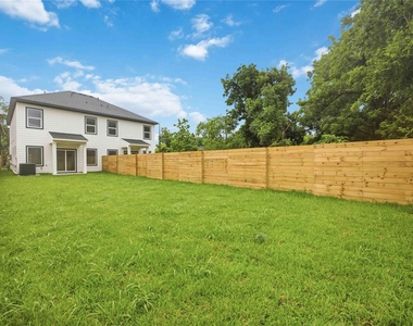 8013 Moon Beam Street - Photo Thumbnail 19