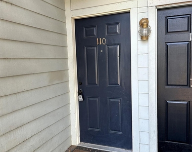 9009 Richmond Avenue - Photo Thumbnail 2
