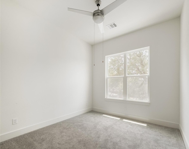 8978 Zurcher Lane - Photo Thumbnail 14