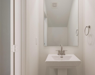 8978 Zurcher Lane - Photo Thumbnail 7