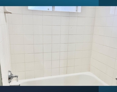 439 Woodrail Drive - Photo Thumbnail 13