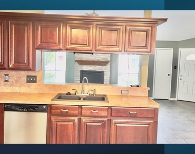 439 Woodrail Drive - Photo Thumbnail 9