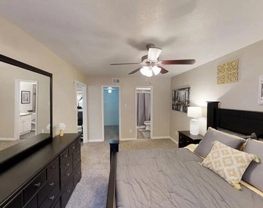 515 S Bender Avenue - Photo Thumbnail 11