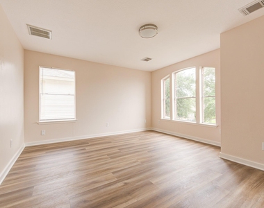 7322 Parkland Manor Drive - Photo Thumbnail 16