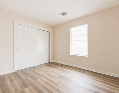 7322 Parkland Manor Drive - Photo Thumbnail 17