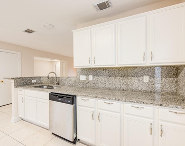 7322 Parkland Manor Drive - Photo Thumbnail 8