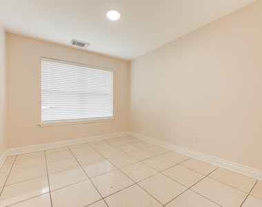 7322 Parkland Manor Drive - Photo Thumbnail 4