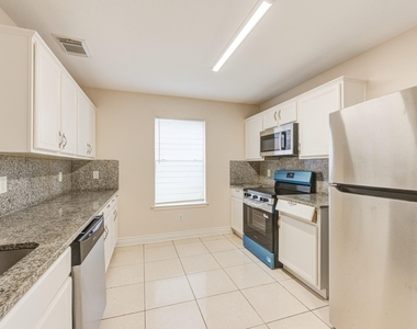 7322 Parkland Manor Drive - Photo Thumbnail 7