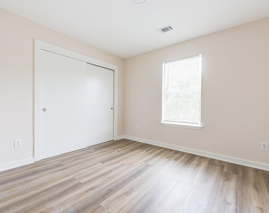 7322 Parkland Manor Drive - Photo Thumbnail 19