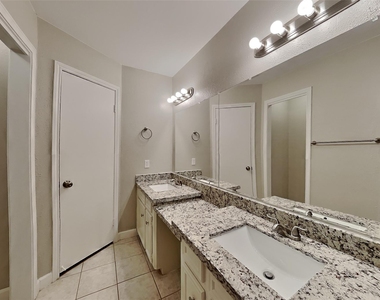 5362 Marian Street - Photo Thumbnail 9