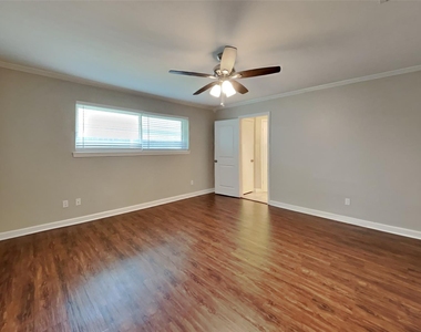 5362 Marian Street - Photo Thumbnail 8