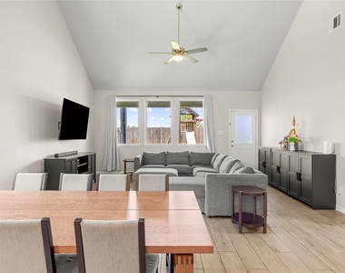 5347 Sunny Ray Drive - Photo Thumbnail 10