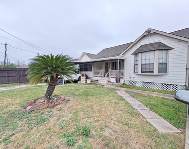 7931 Scanlock Street - Photo Thumbnail 1
