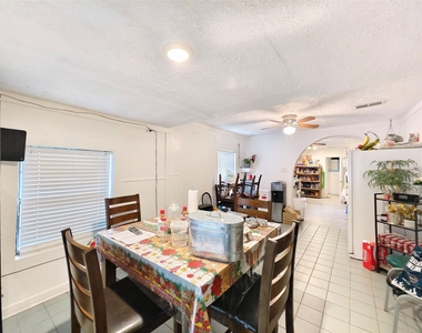 7931 Scanlock Street - Photo Thumbnail 9