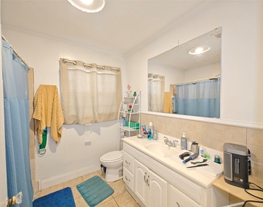 7931 Scanlock Street - Photo Thumbnail 6