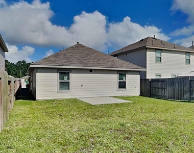 18755 Faustina Way - Photo Thumbnail 15