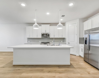 4116 Silver Falls Lane - Photo Thumbnail 5