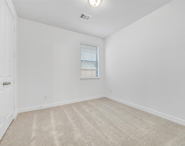 4116 Silver Falls Lane - Photo Thumbnail 20