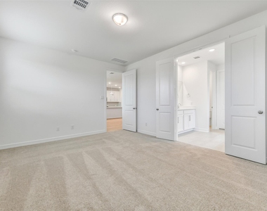 4116 Silver Falls Lane - Photo Thumbnail 14