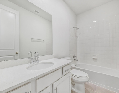 4116 Silver Falls Lane - Photo Thumbnail 19