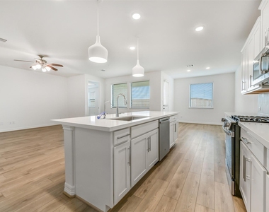 4116 Silver Falls Lane - Photo Thumbnail 8