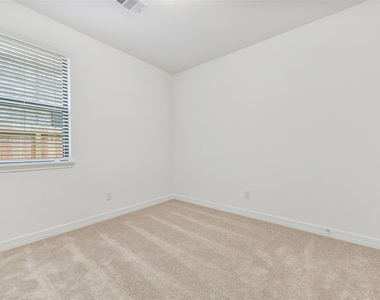 4116 Silver Falls Lane - Photo Thumbnail 21