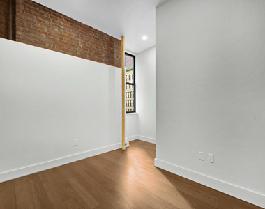 121 Madison Avenue - Photo Thumbnail 5